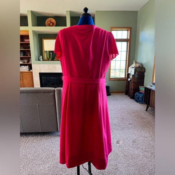 Talbots fuchsia crepe dress - Picture 2 of 2